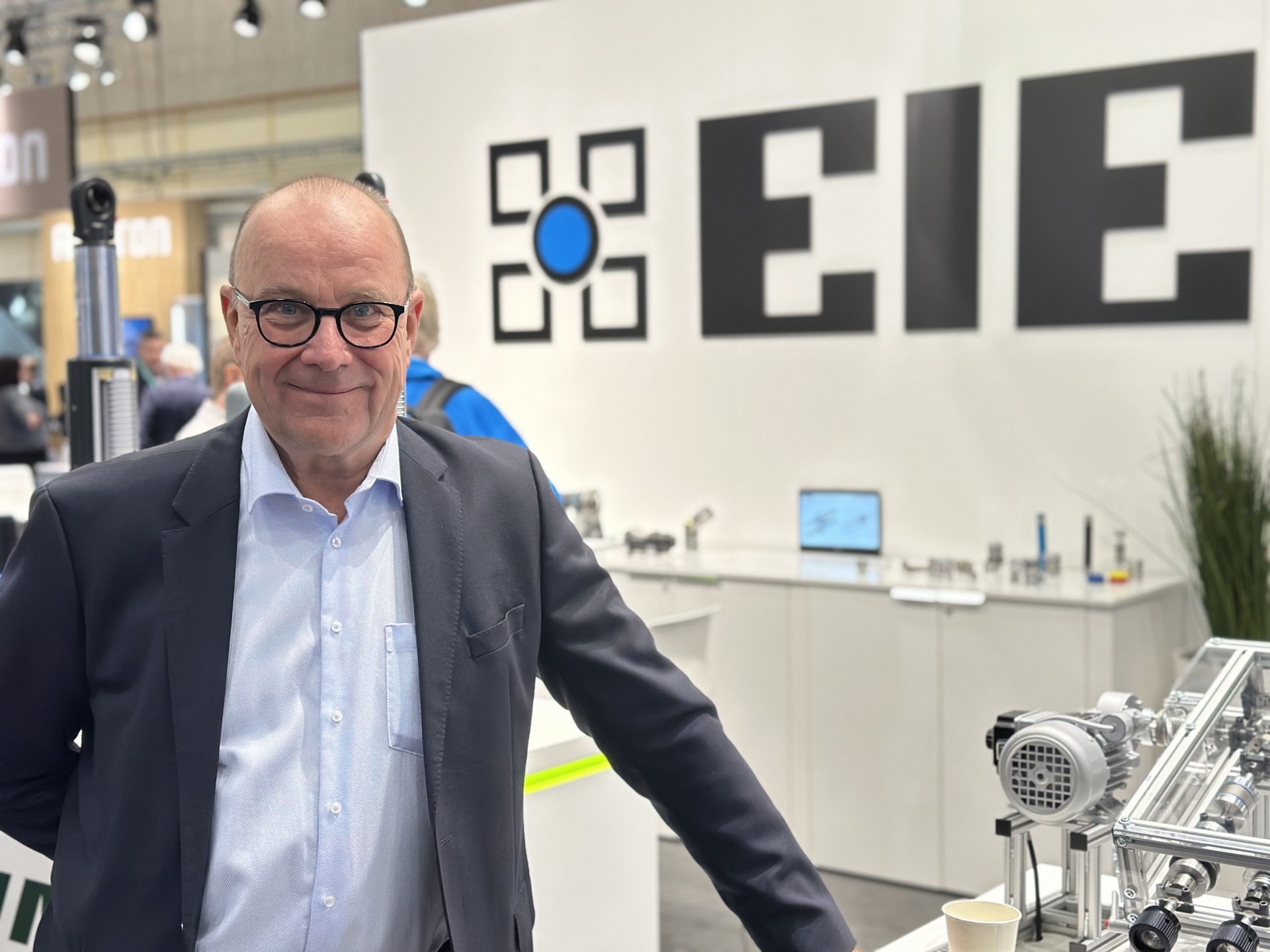 Tekniskt handelshus växlar upp